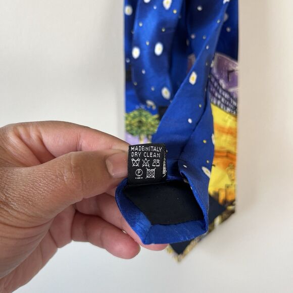 The Gallery Coll. Van Gogh Café Terrace at Night Necktie 100% Silk Made In Italy - Picture 8 of 8